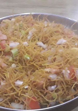 A picture of Bhelpuri.