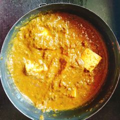 A picture of Palak paneer.