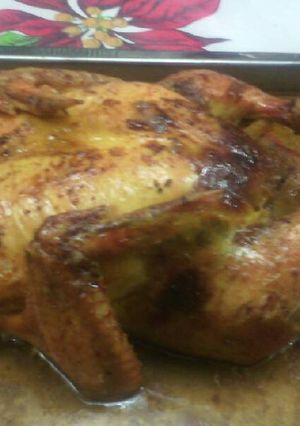 Una foto de Pollo relleno al horno *Receta Navideña🎄