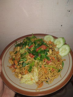 Foto resep Bakmi goreng simple pedes enak