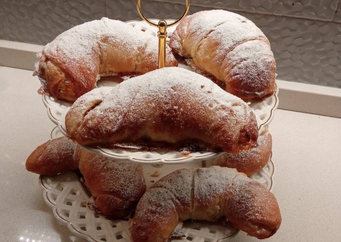 Croissant sfogliati🥐 vuoti 🥐 confettura di albicocche 👩‍🍳