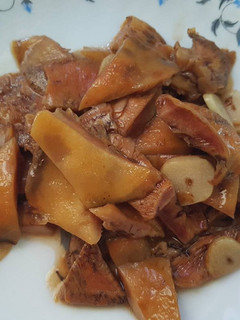 Una foto de Níscalos con ajitos!😋🍄🍴