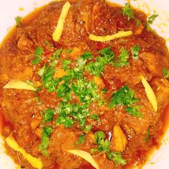 A picture of Boneless chicken karahi.