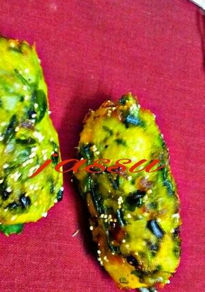 A picture of Methi potato flutes.