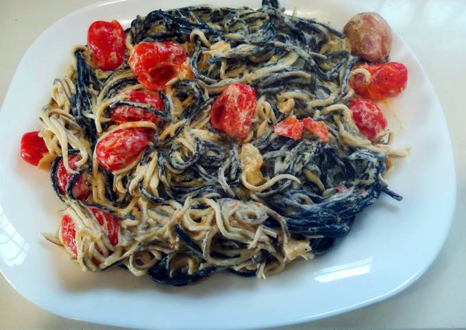 Espagueti negro con gulas al whiskey Receta de  Cookpad