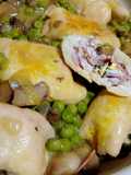 Fagottini di pollo, funghi e piselli