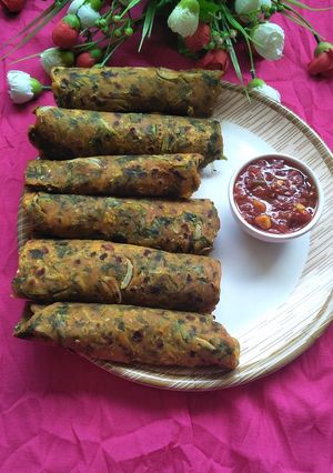पालक पराठा (Palak paratha recipe in hindi) रेसिपी मुख्य फोटो