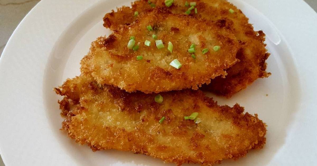 Chicken schnitzel Recipe by Tizz - Cookpad