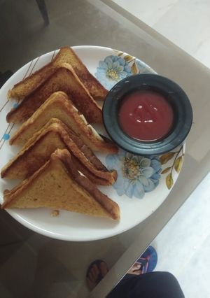 A picture of Toasted sandwich.