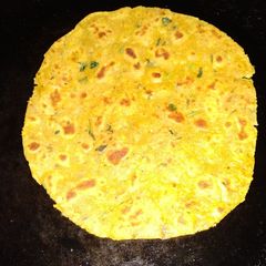A picture of Apple carrot paratha.