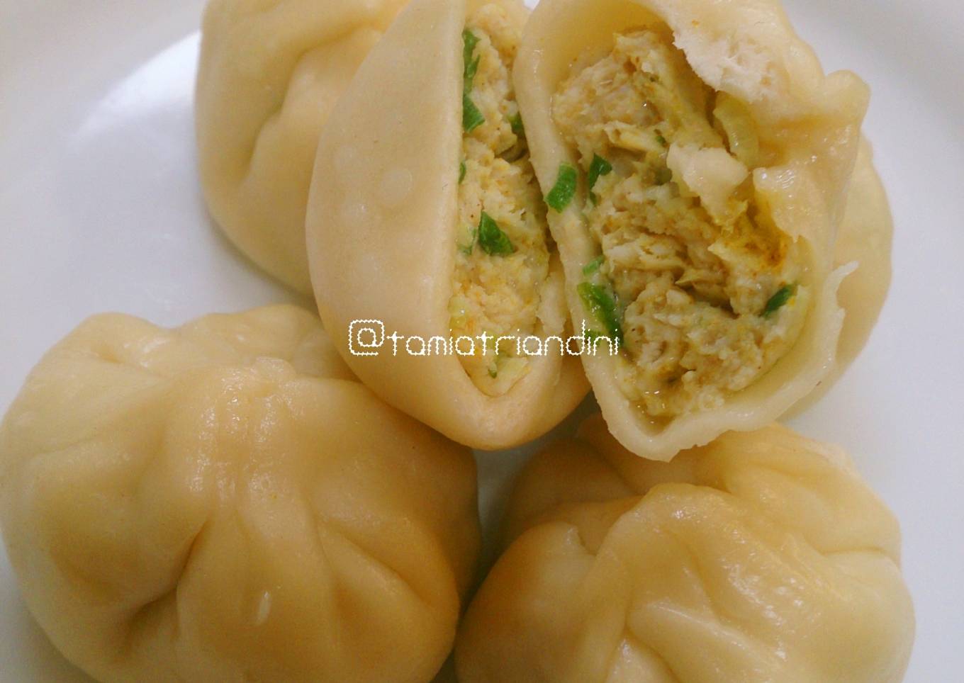 Momo (Makanan Khas Nepal)