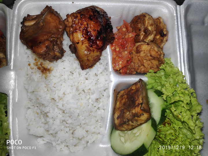 Bagaimana Membuat Ayam bakar royco bumbu rujak Murah