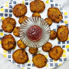 A picture of Poha Aloo Cutlets and Balls.