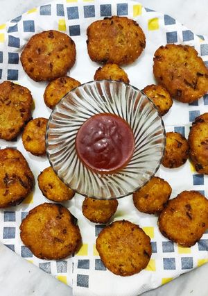 A picture of Poha Aloo Cutlets and Balls.