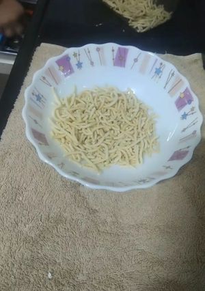 A picture of Instant Fried Noodles.