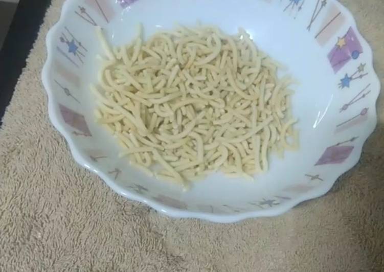 Step-by-Step Guide to Prepare Homemade Instant Fried Noodles