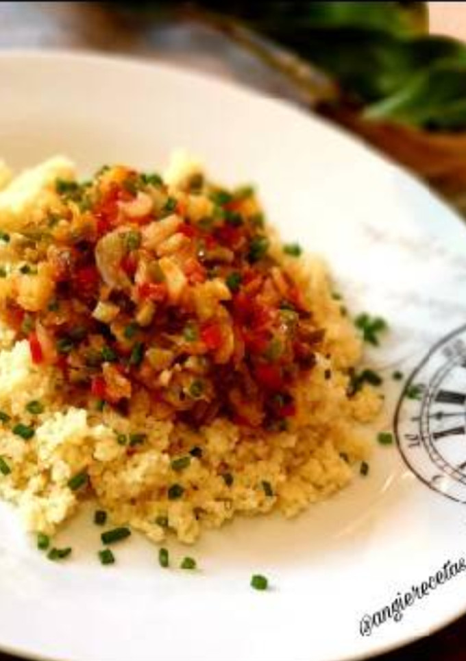 Una foto de Cous cous con verduritas y bacalao