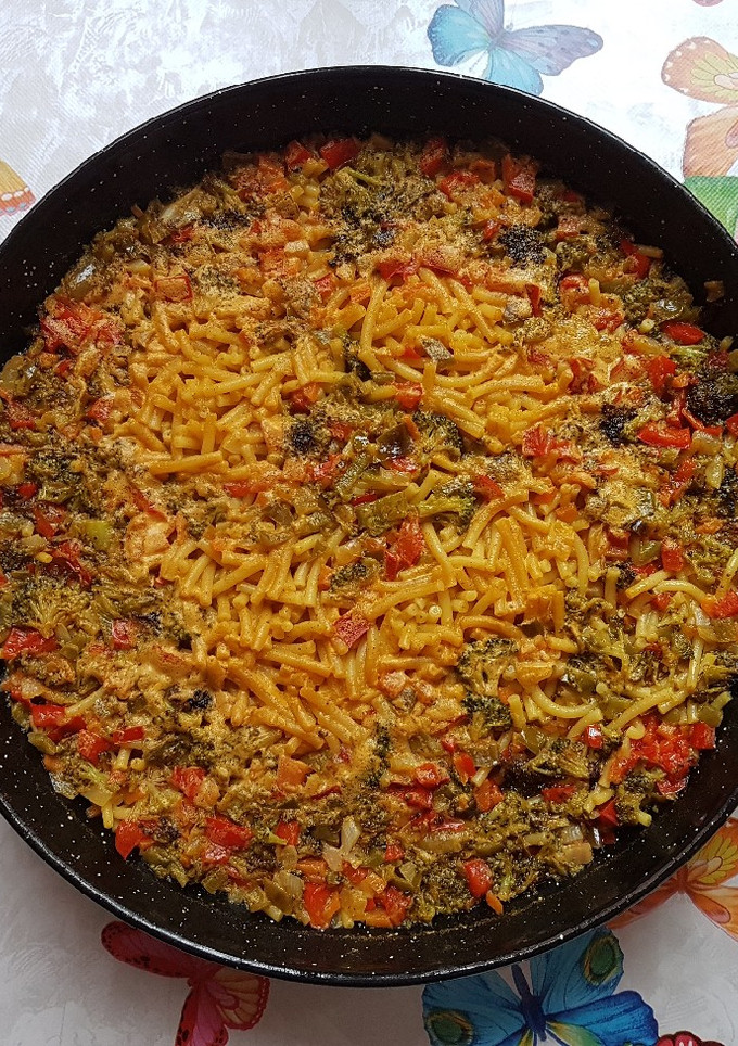 Una foto de Fideos con verduras