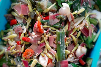 Langkah Mudah untuk Membuat Tumis Genjer Bunga Pepaya, Menggugah Selera