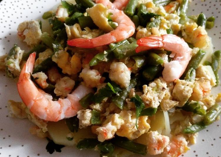 Revuelto de judías verdes y gambas