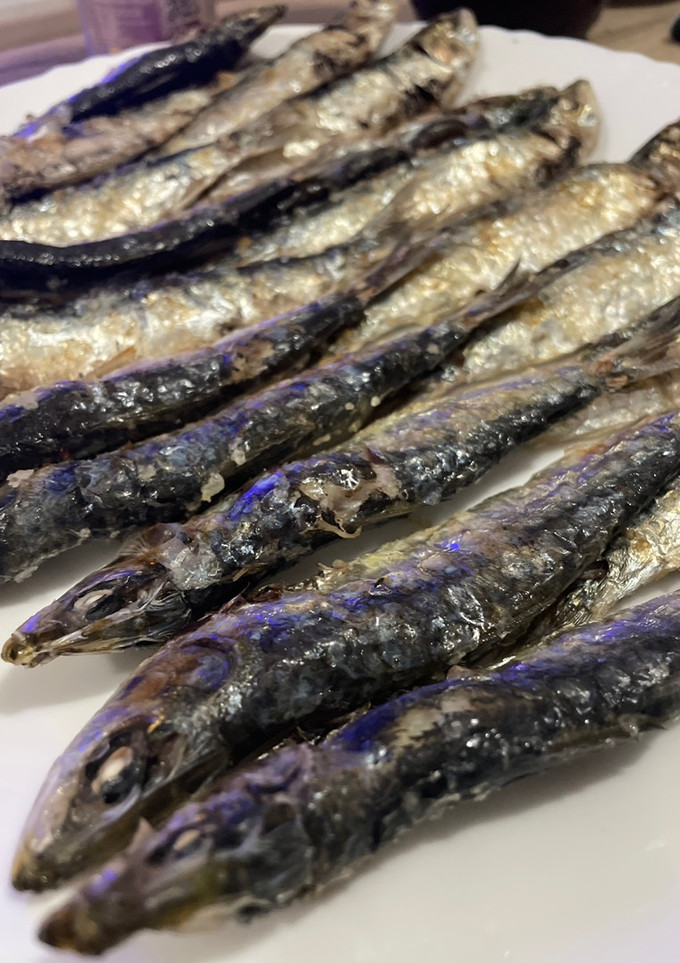 Una foto de Sardinas al horno sin olor en la cocina