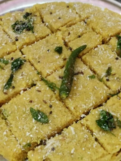 ब्रेड ढोकला (Bread Dhokla recipe in hindi) रेसिपी मुख्य फोटो