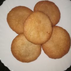 A picture of Khasta tikya.