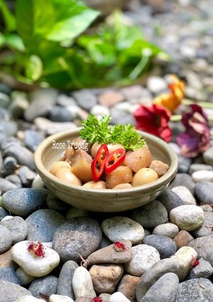 Hình của món Thịt Kho Nấm Rơm Trứng Cút.