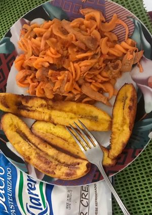 Una foto de Tajadas de plátano amarillo