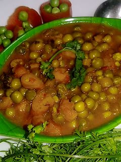 मटर मंगोडी की सब्जी (matar mangodi ki sabzi recipe in Hindi) रेसिपी मुख्य फोटो