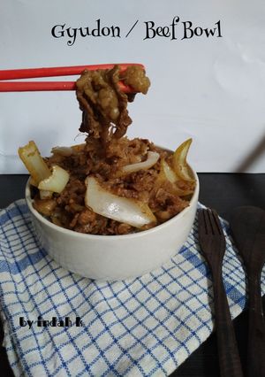Foto resep Gyudon / Beef Bowl (daging sapi masak bombay ala Yo**i*oya)