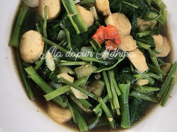 Cara Gampang Membuat Tumis Kangkung Saos Teriyaki ala adhira yang Lezat