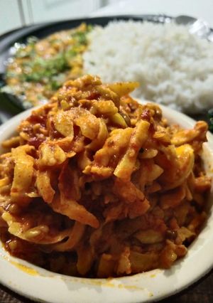 A picture of Jhat pat kairi achar.