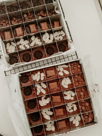 Cara Mudah Membikin Resep Brownies Sekat 20*20 Anti Giung + Tips Fudgy Shiny Crust yang Bikin Ngiler Anti Ribet, Bikin Ngiler