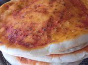 Una foto de pizza con harina 0000