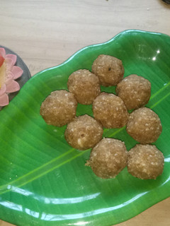 அவல் மோதகம் (Aval mothagam recipe in tamil) செய்முறை முக்கிய புகைப்படம்