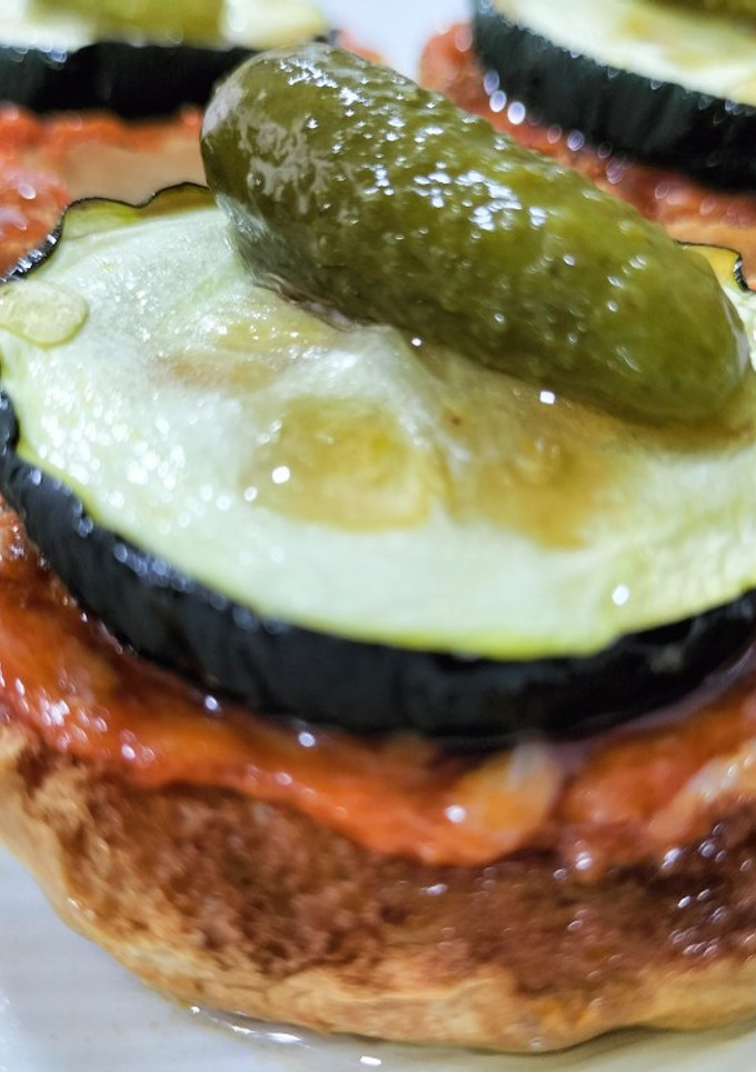 Una foto de Canapé de sobrasada, calabacín y gelatina de Pedro Ximénez