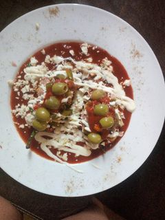 Una foto de Pimientos rellenos con huevo y atún