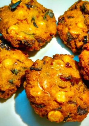 மசால் வடை / பருப்பு வடை செய்முறை முக்கிய புகைப்படம்