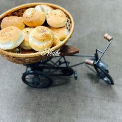 A picture of Herb onion bun.