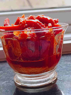 લસણીયા ગાજર (Lasaniya Gajar Recipe In Gujarati) રેસીપી મુખ્ય ફોટો