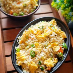 A picture of Egg fried rice.
