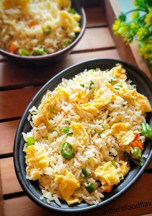 A picture of Egg fried rice.