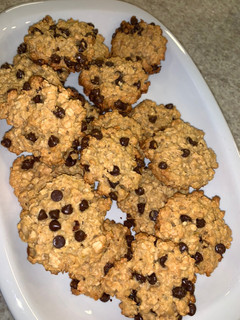 Una foto de Galletitas saludables de avena y chips de chocolate