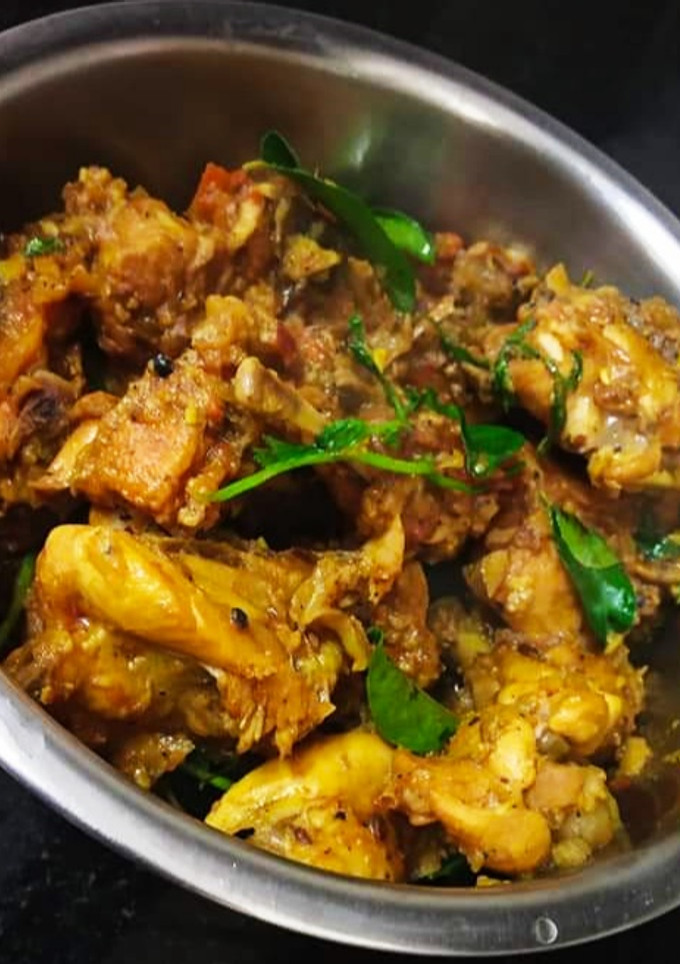 நாட்டுக் கோழி மிளகு பிரட்டல் செய்முறை முக்கிய புகைப்படம்