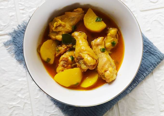 Resep Gulai Ayam Kentang Oleh Reni Nuraini Cookpad