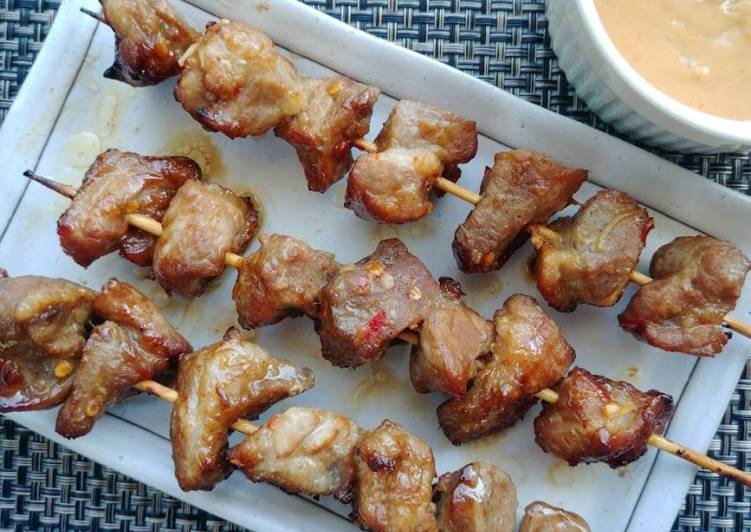 How to Make Quick Pork satay skewers