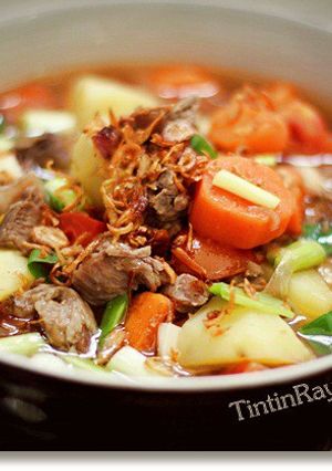 Foto resep Sup Sapi Wortel Kentang Berempah ala diriku >.<