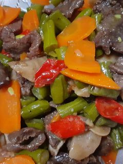 Foto resep Tumis daging sapi, buncis, bakso dan wortel