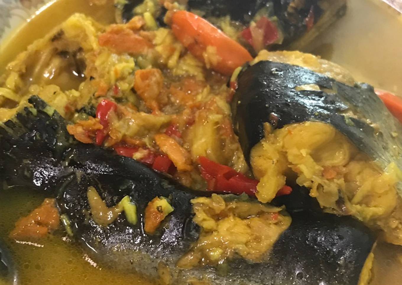 Ikan patin bumbu kuning